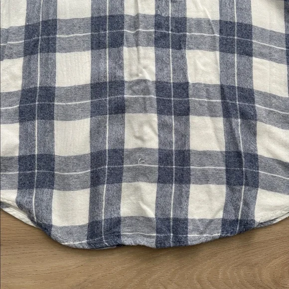 Rails - Hunter Plaid Flannel Button Down - Picture 11 of 14